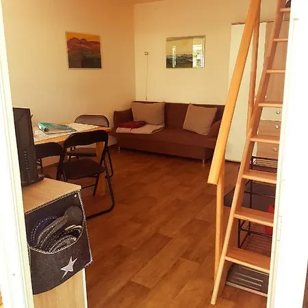 Holiday home Direkt Am Badesee 11 Schoensee Urnshausen